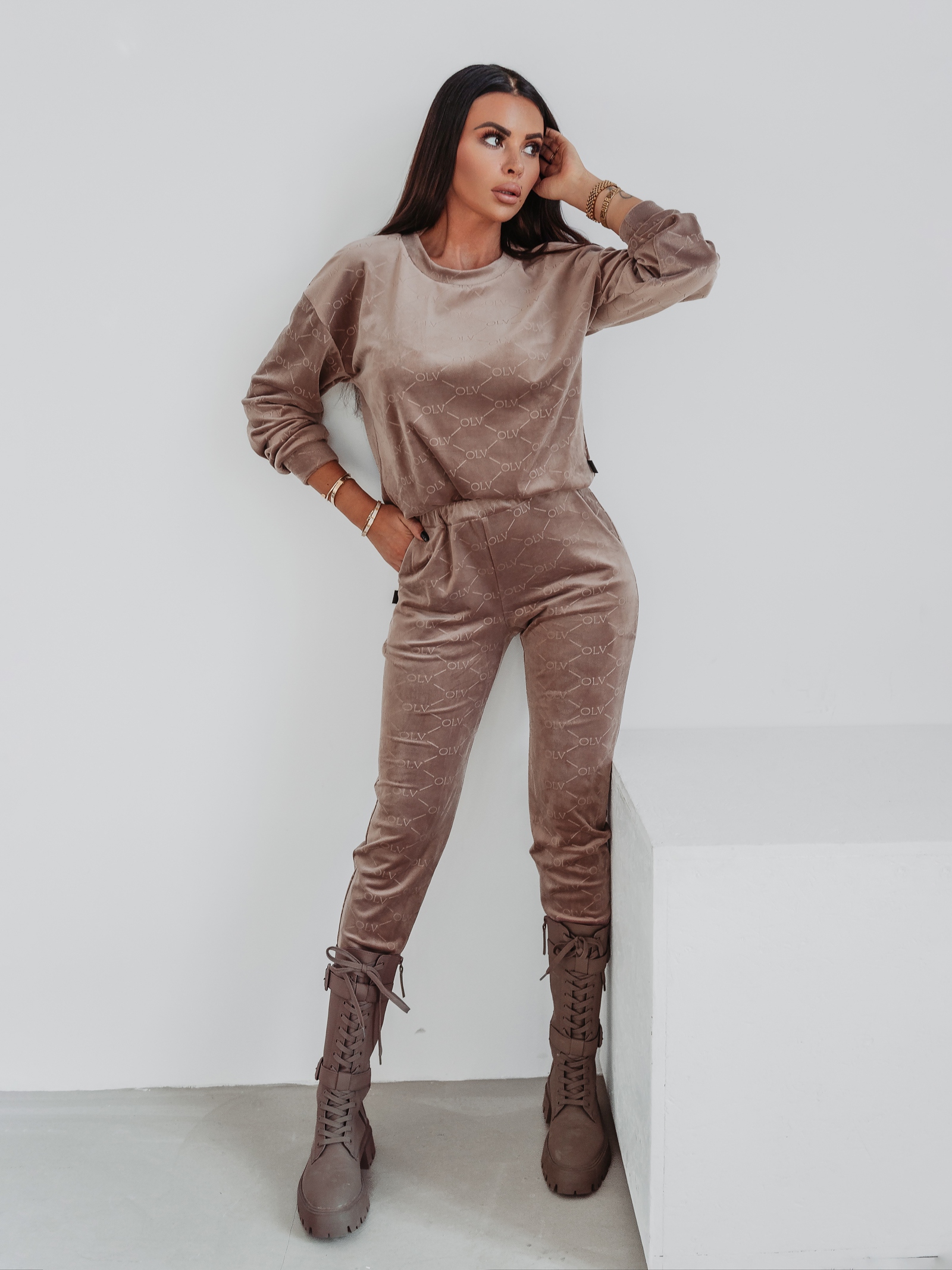 Komplet welurowy Soft Olv Ola Voga beżowe