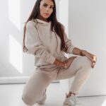 Komplet klasyczny Ola Voga Long Logo Woman j.beżowy