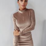 Sukienka welurowa Ursula Ola Voga c.beżowa