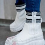 Botki skarpety Madam Molitio białe