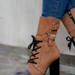 Botki na słupku Madam Assai karmelowe