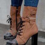 Botki na słupku Madam Assai karmelowe