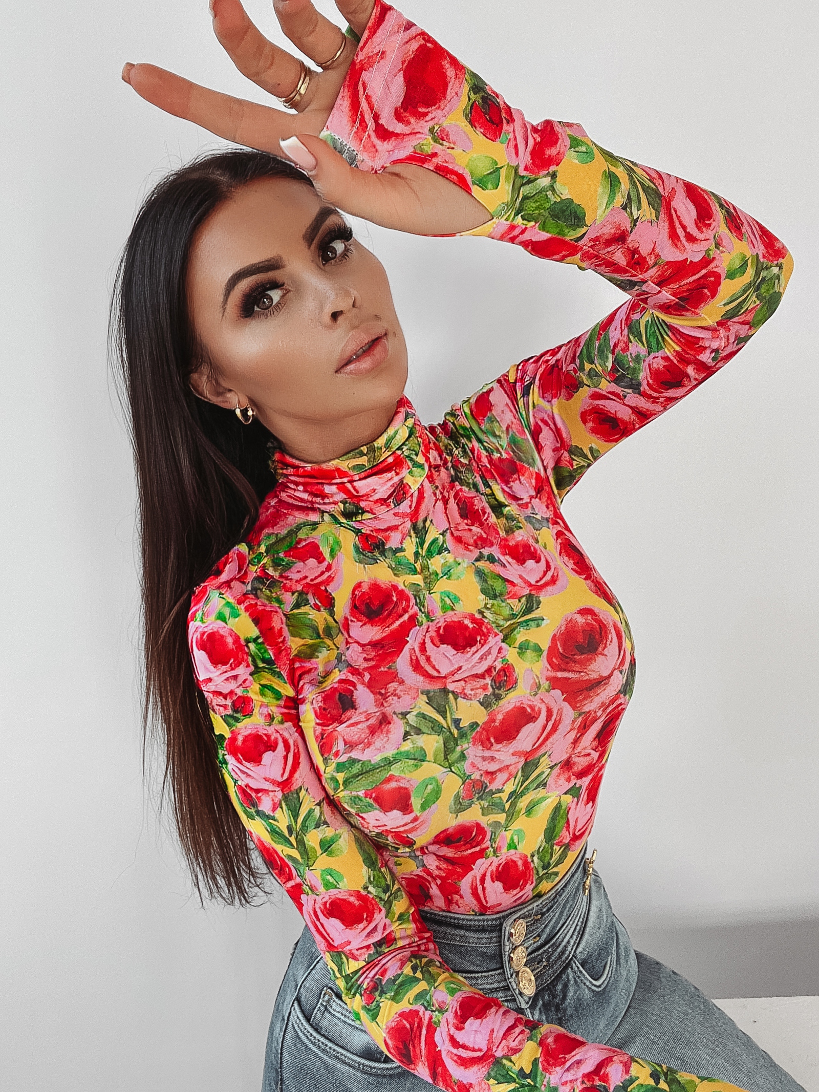 Body dopasowane w kwiaty Roses Ola Voga żółte Body dopasowane w kwiaty Roses Ola Voga żółte