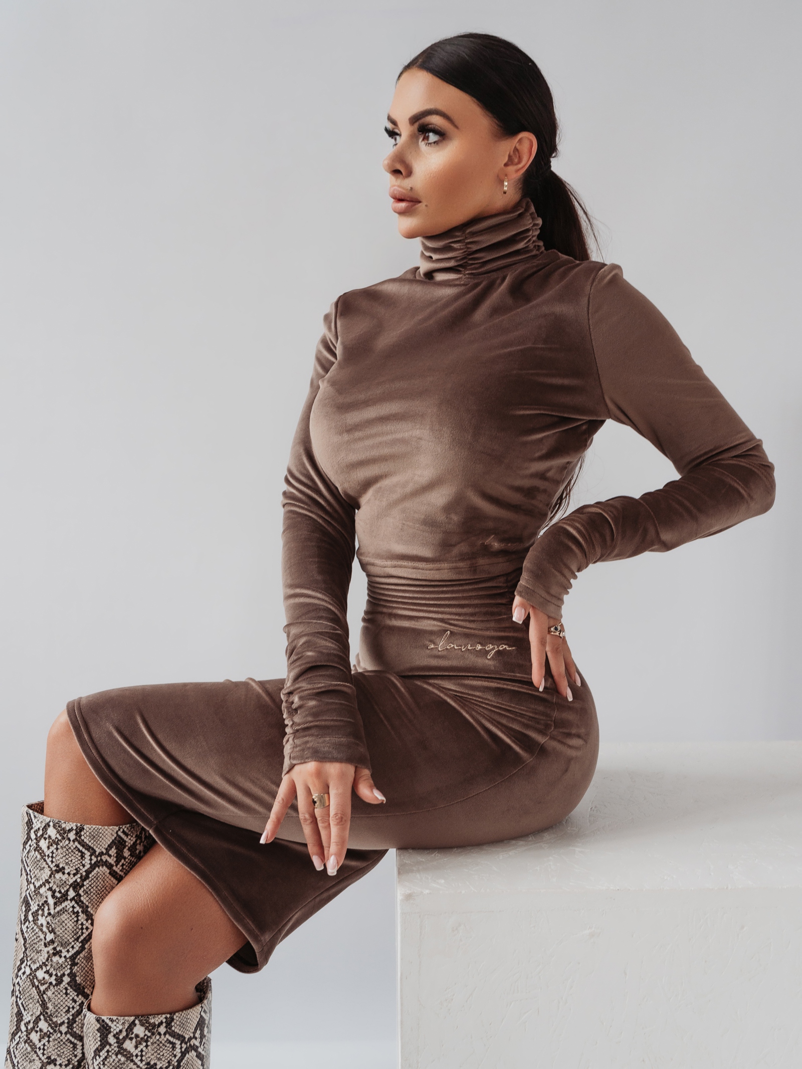 Spódnica ołówkowa Soft Colors Ola Voga brązowa