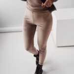 Legginsy welurowe Ola Voga Deep Velvet c.beżowe