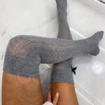 Zakolanówki damskie z kokardką szare