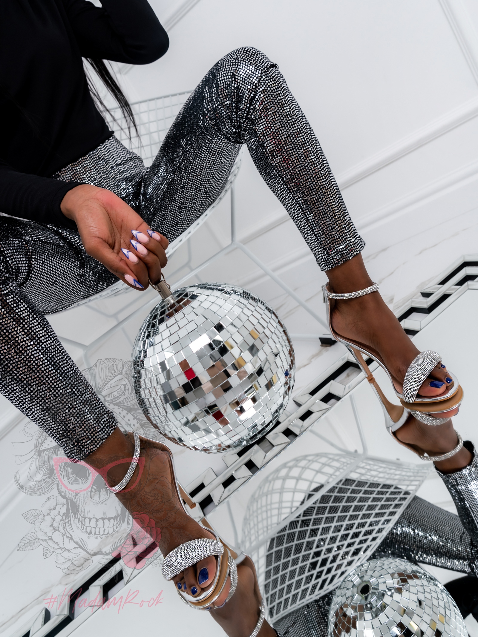 Sandały błyszczące Madam DiamondRing srebrne