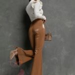 Spodnie dzwony winylowe NB Explosion karmelowe