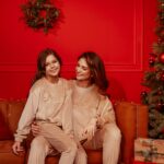 Komplet welurowy dziecięcy Mom&Kid-Logo beżowy