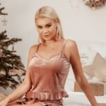 Piżama z falbankami Romantic Velvet różowa