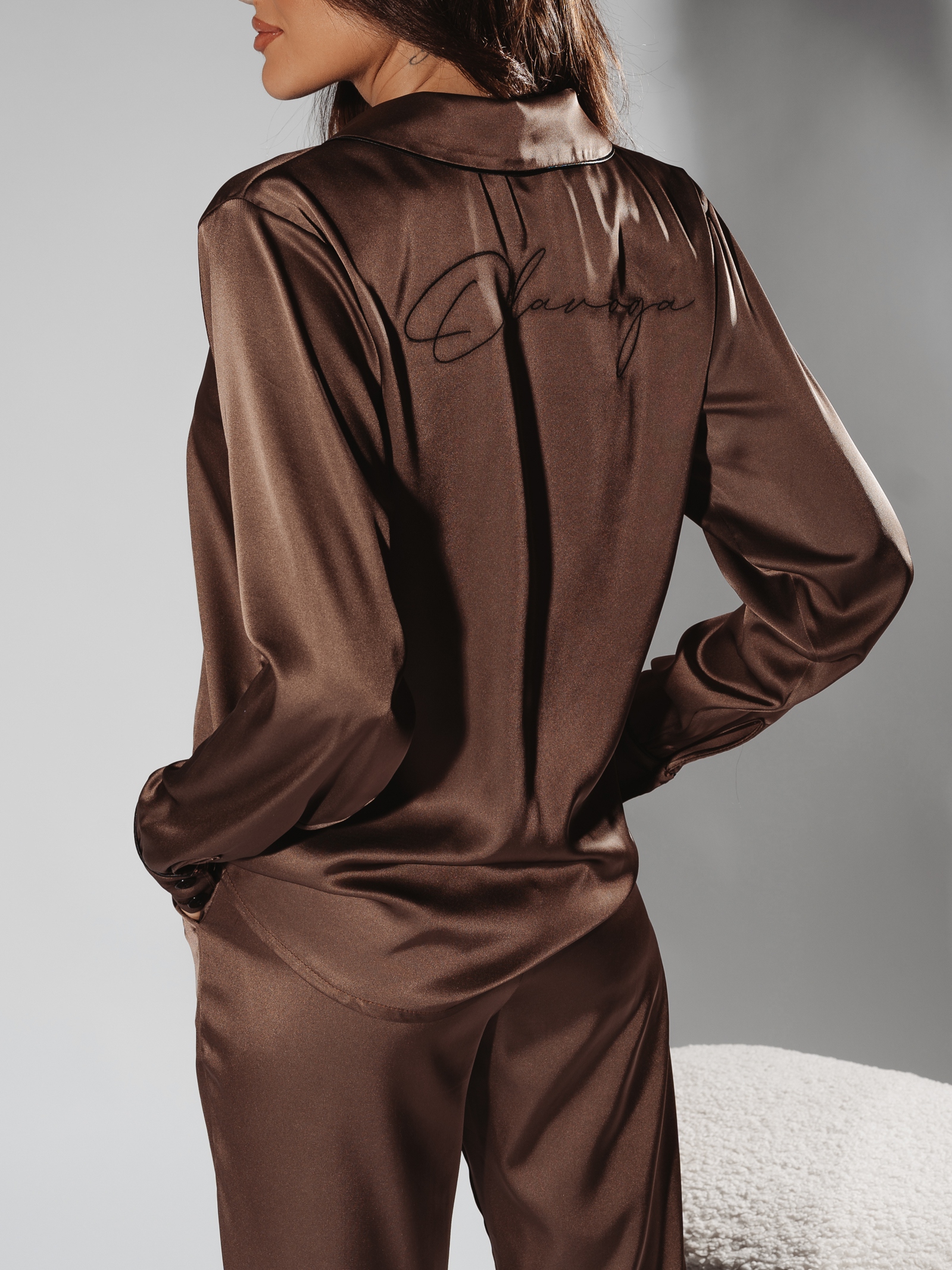 Piżama satynowa Ola Voga Chic Satin brązowa