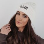 Czapka klasyczna z haftem Ola Voga Original ecru