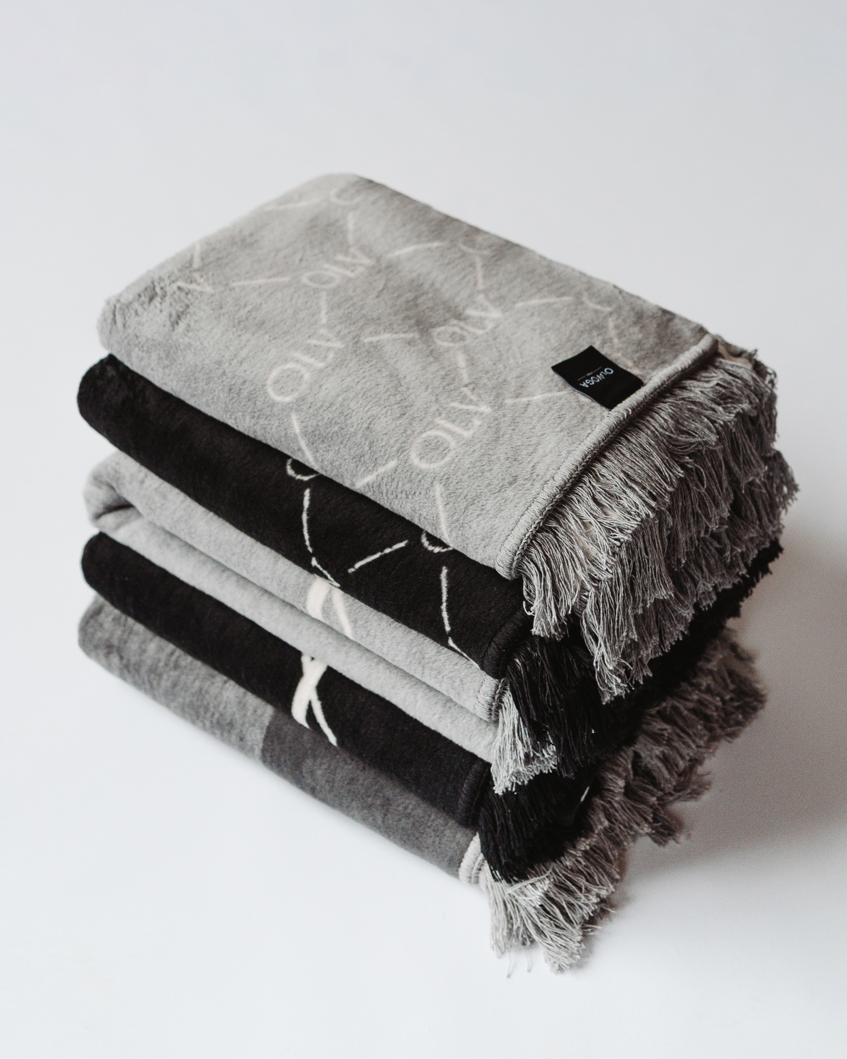 Koc dwustronny Manhattan Ola Voga szary 150x200cm