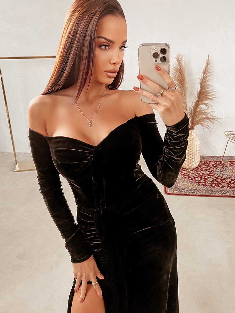 Sukienka maxi welurowa Queen of Winter czarna Sukienka maxi welurowa Queen of Winter czarna