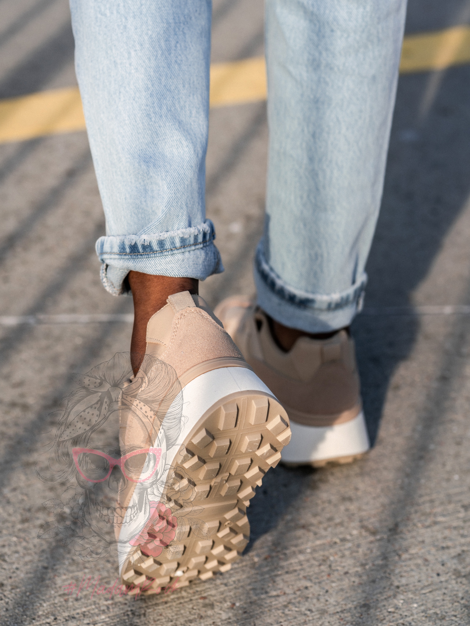 Buty Madam Homely II c. beżowe Buty Madam Homely II c. beżowe