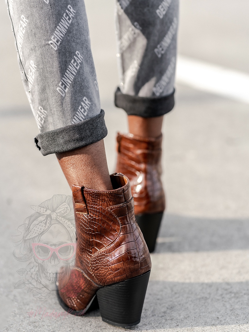 Botki w stylu kowbojskim Madam Ahiu brązowe