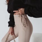 -WYPRZEDANE-Legginsy ze sznurowaniem Rosalie Ola Voga beżowe