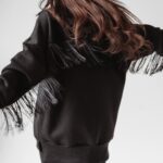 Bluza oversize z frędzlami Penny Ola Voga czarna