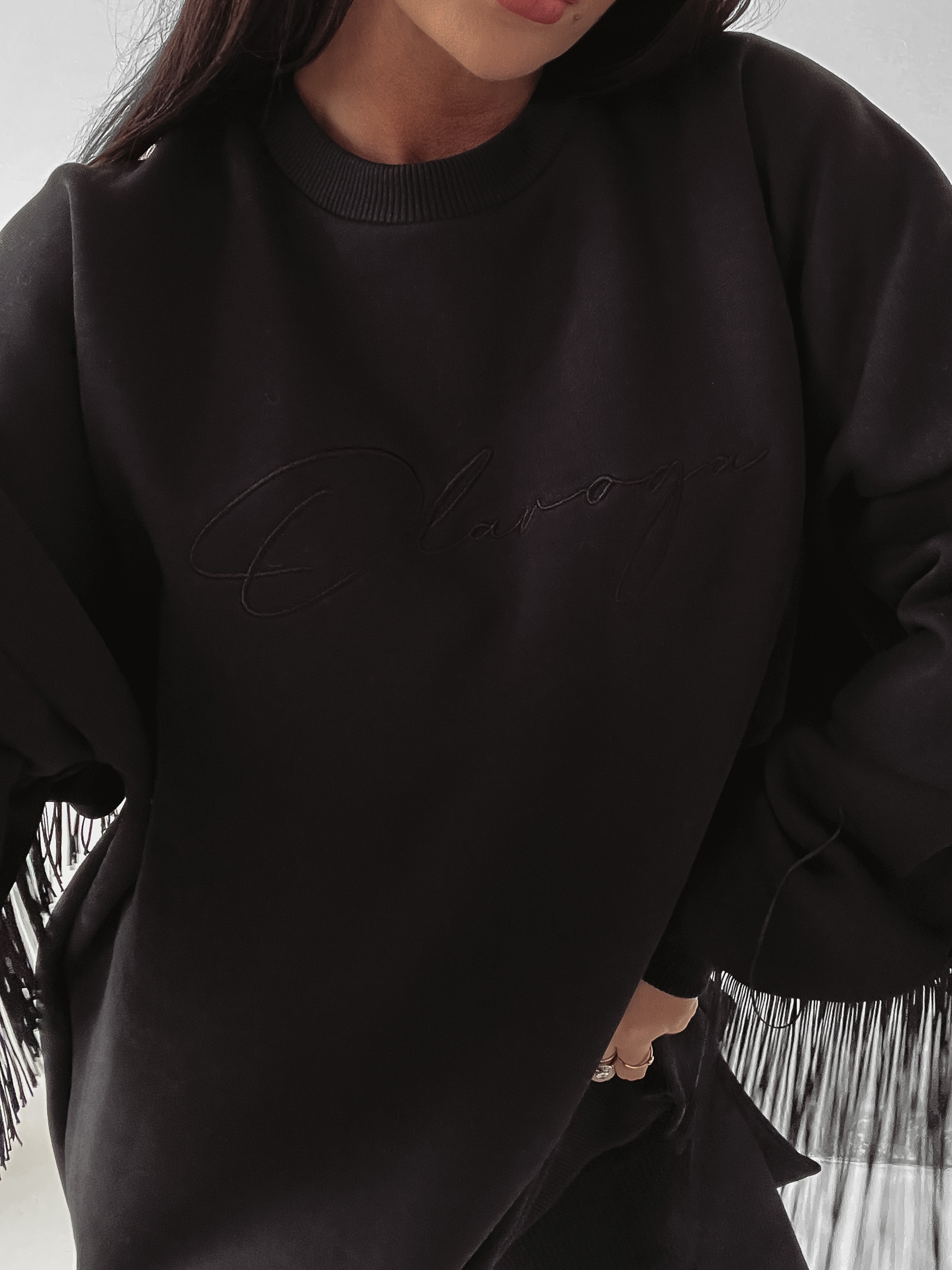 Bluza oversize z frędzlami Penny Ola Voga czarna Bluza oversize z frędzlami Penny Ola Voga czarna