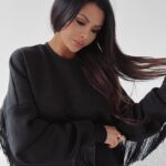 Bluza oversize z frędzlami Penny Ola Voga czarna