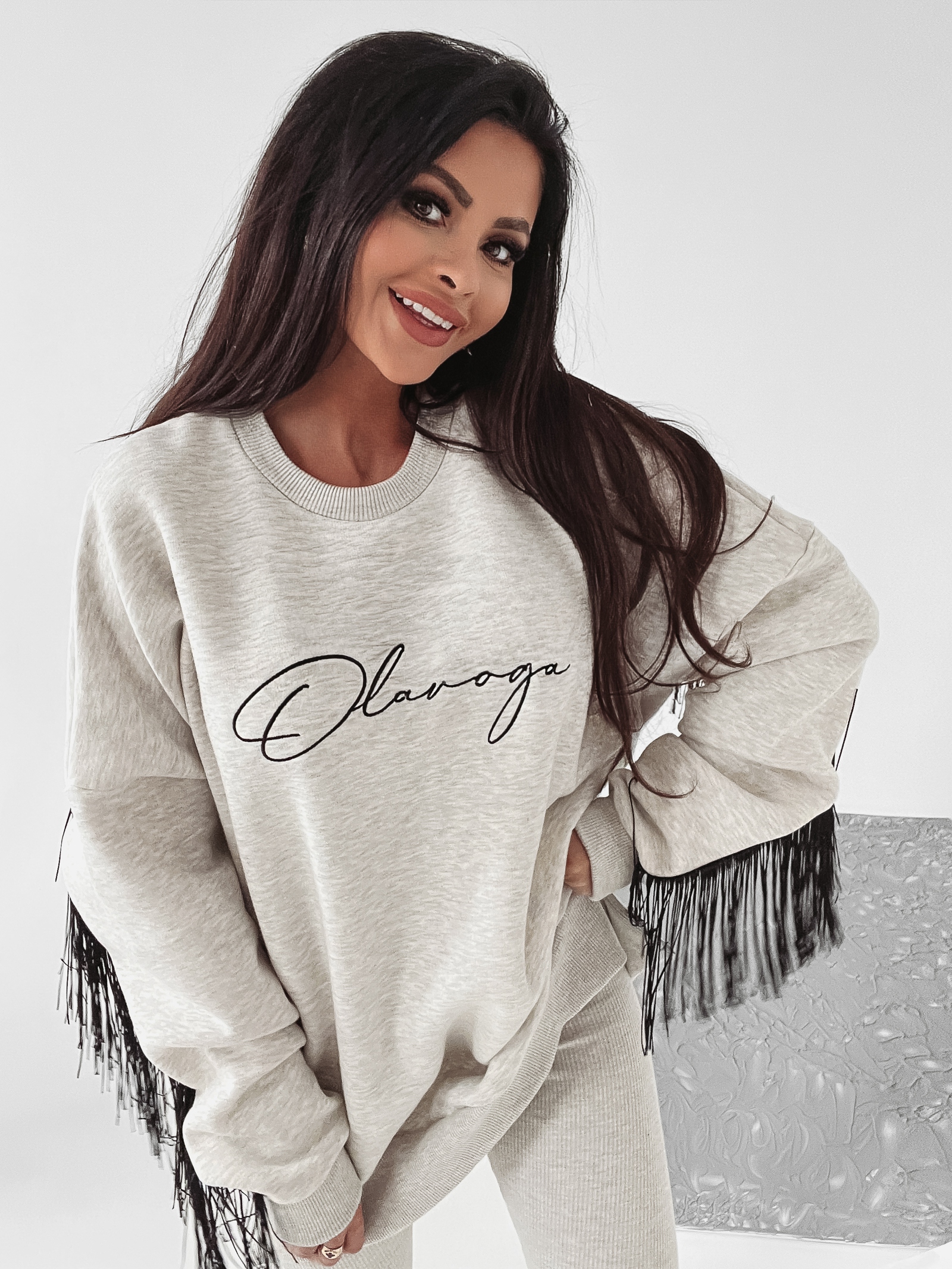 Bluza oversize z frędzlami Penny Ola Voga szary melanż Bluza oversize z frędzlami Penny Ola Voga szary melanż