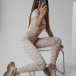 Komplet logowany I LOVE OLV Ola Voga jasny beż