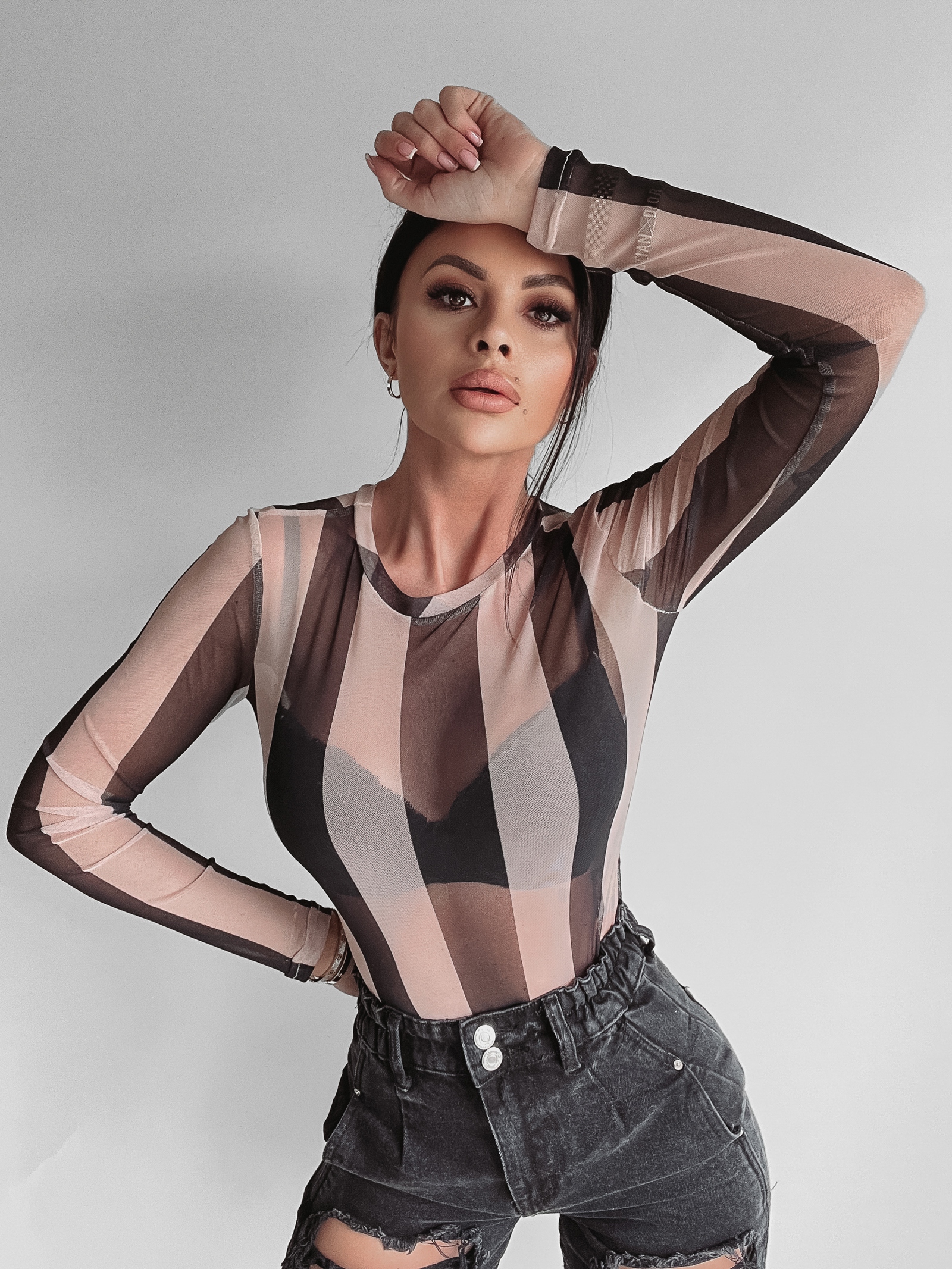 Body z siatki Grace Ola Voga czarno-beżowe