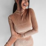 Komplet welurowy Anaya Ola Voga camel