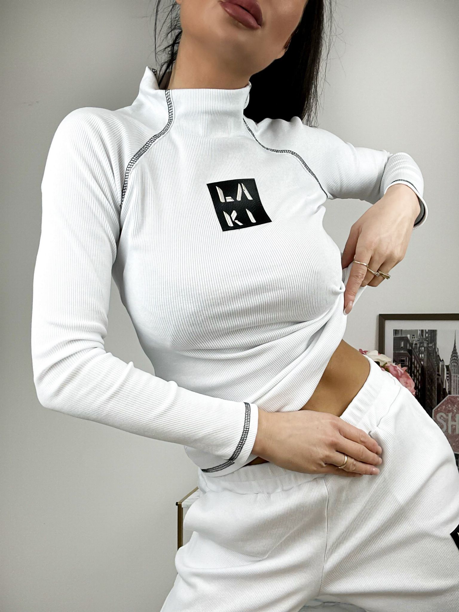 Komplet prążkowany Laki Satempli biały