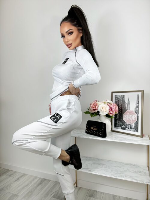 Komplet prążkowany Laki Satempli biały