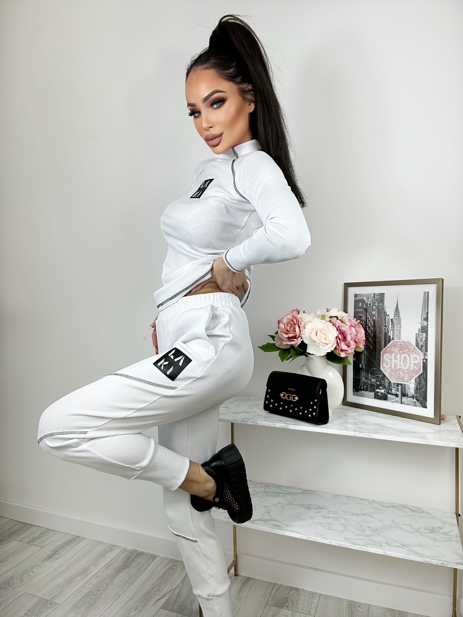 Komplet prążkowany Laki Satempli biały