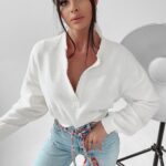 Bluza z wycięciem Anette Ola Voga ecru