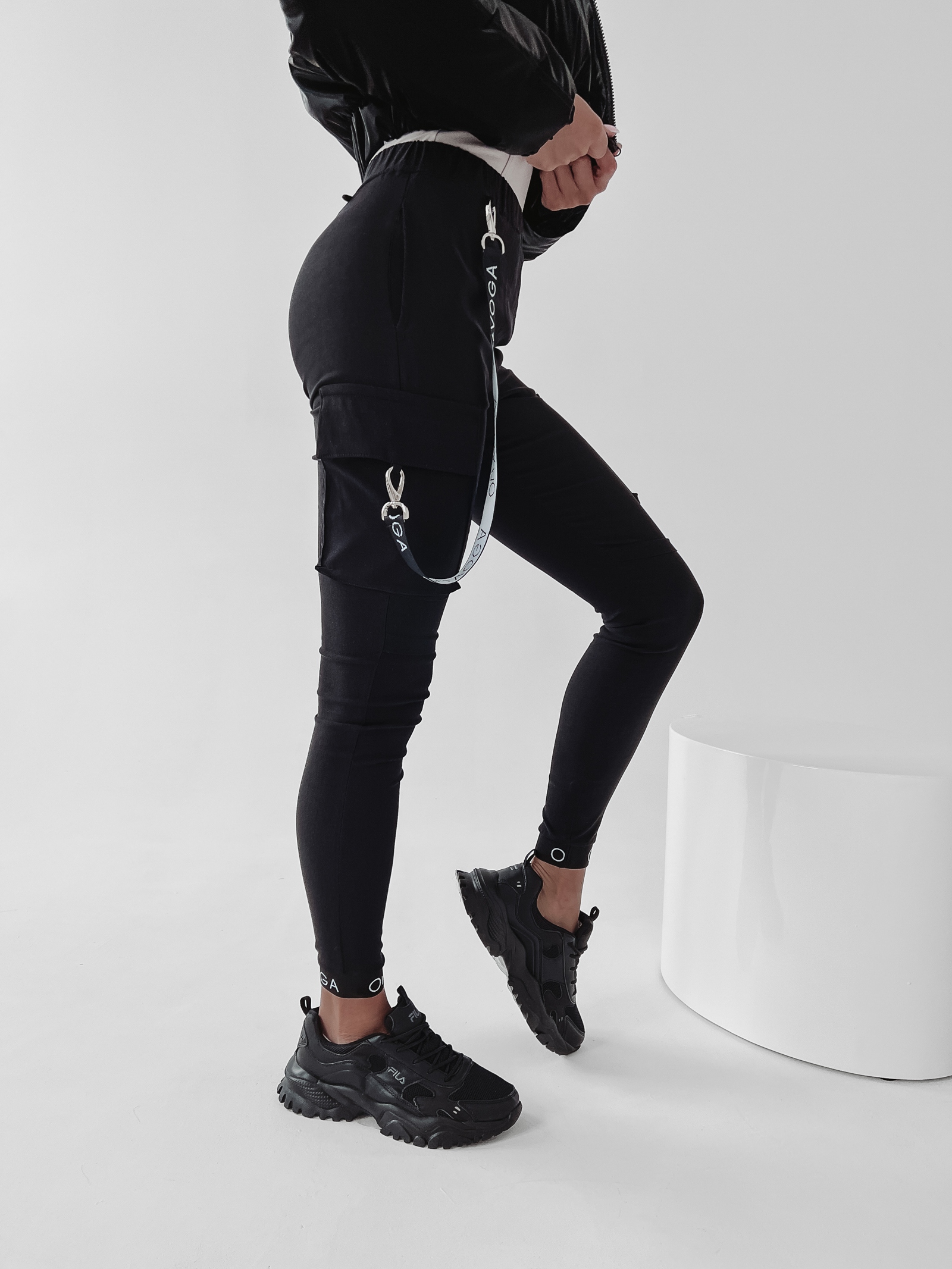 Spodnie bojówki Tris Ola Voga czarne Spodnie bojówki Tris Ola Voga czarne