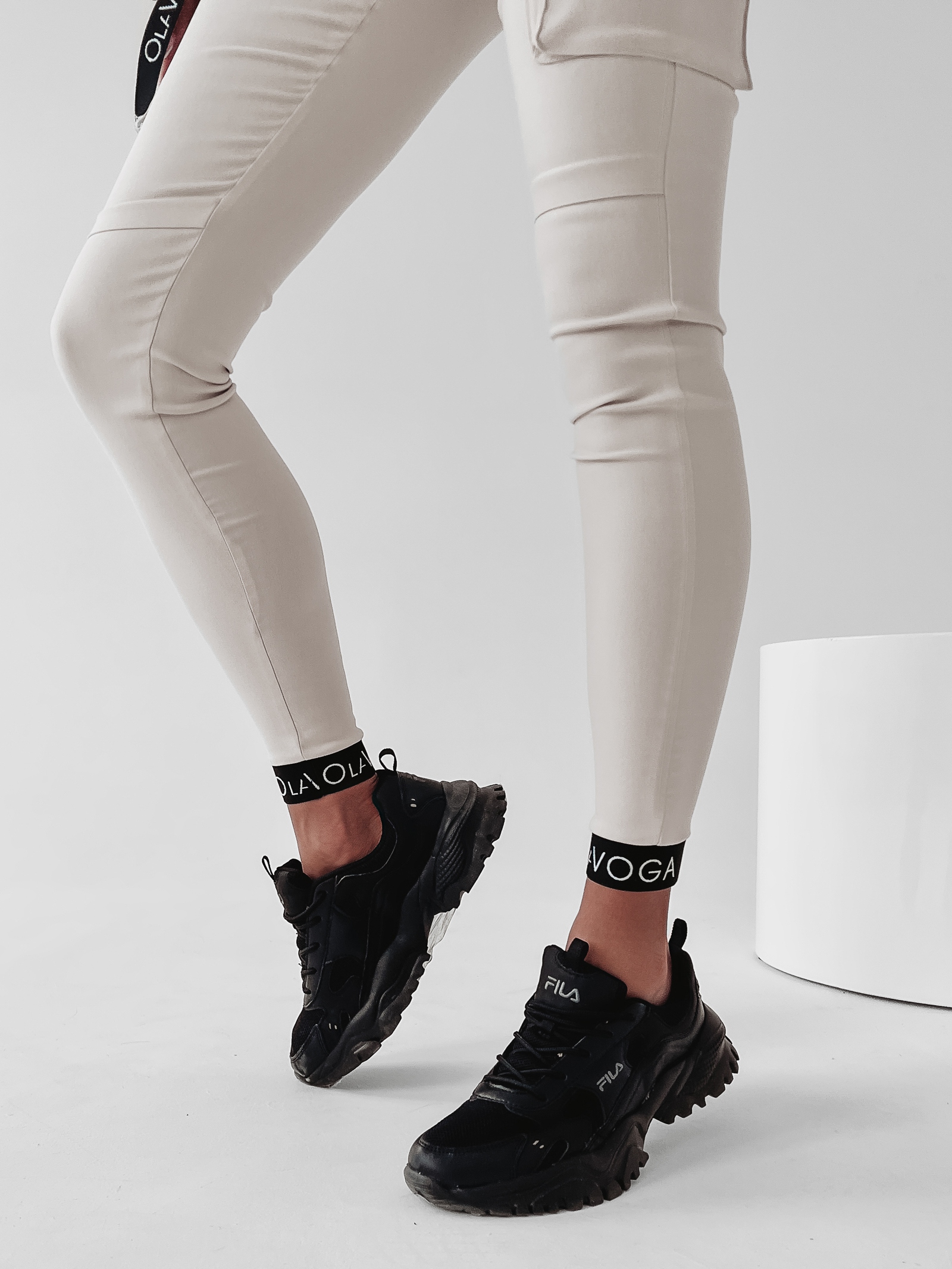 Spodnie bojówki Tris Ola Voga beżowe