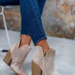 Botki z wycięciami Madam Davosi beżowe