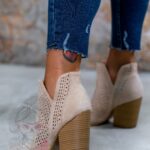 Botki z wycięciami Madam Davosi beżowe