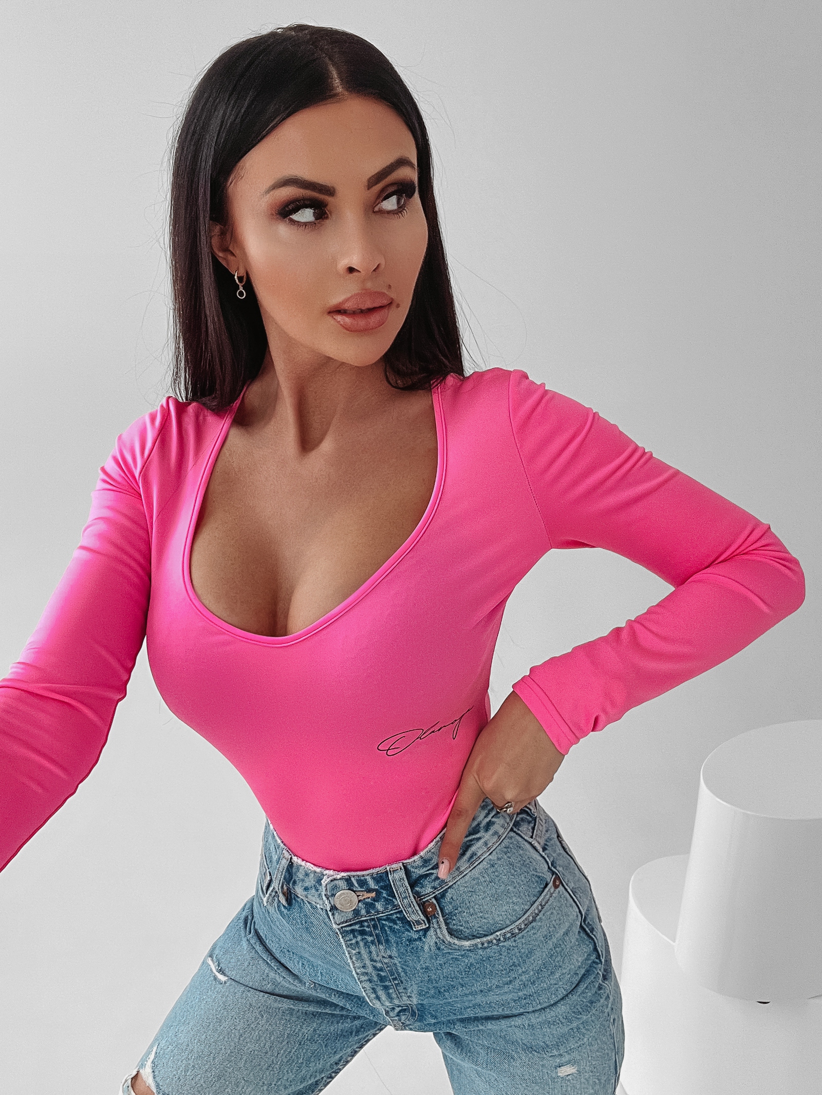 Body gładkie Alora Ola Voga neonowy róż