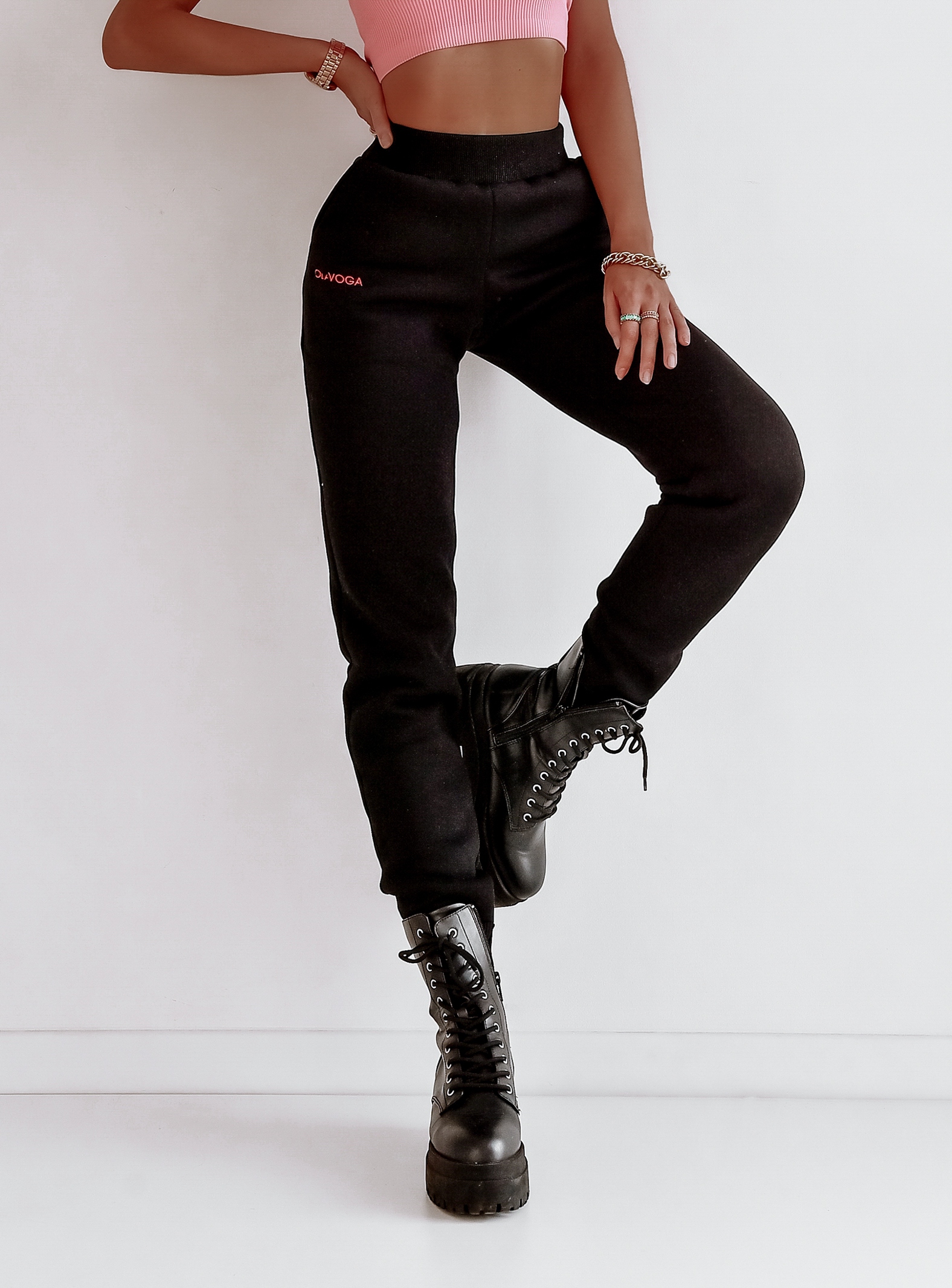 Spodnie dresowe Borneo Ola Voga czarne