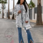 Spodnie jeansowe dzwony z cyrkoniami Pettu niebieskie