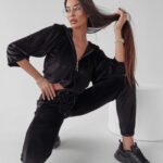 Komplet welurowy Giselle Ola Voga czarny