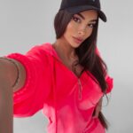 Komplet welurowy Giselle Ola Voga neonowy róż