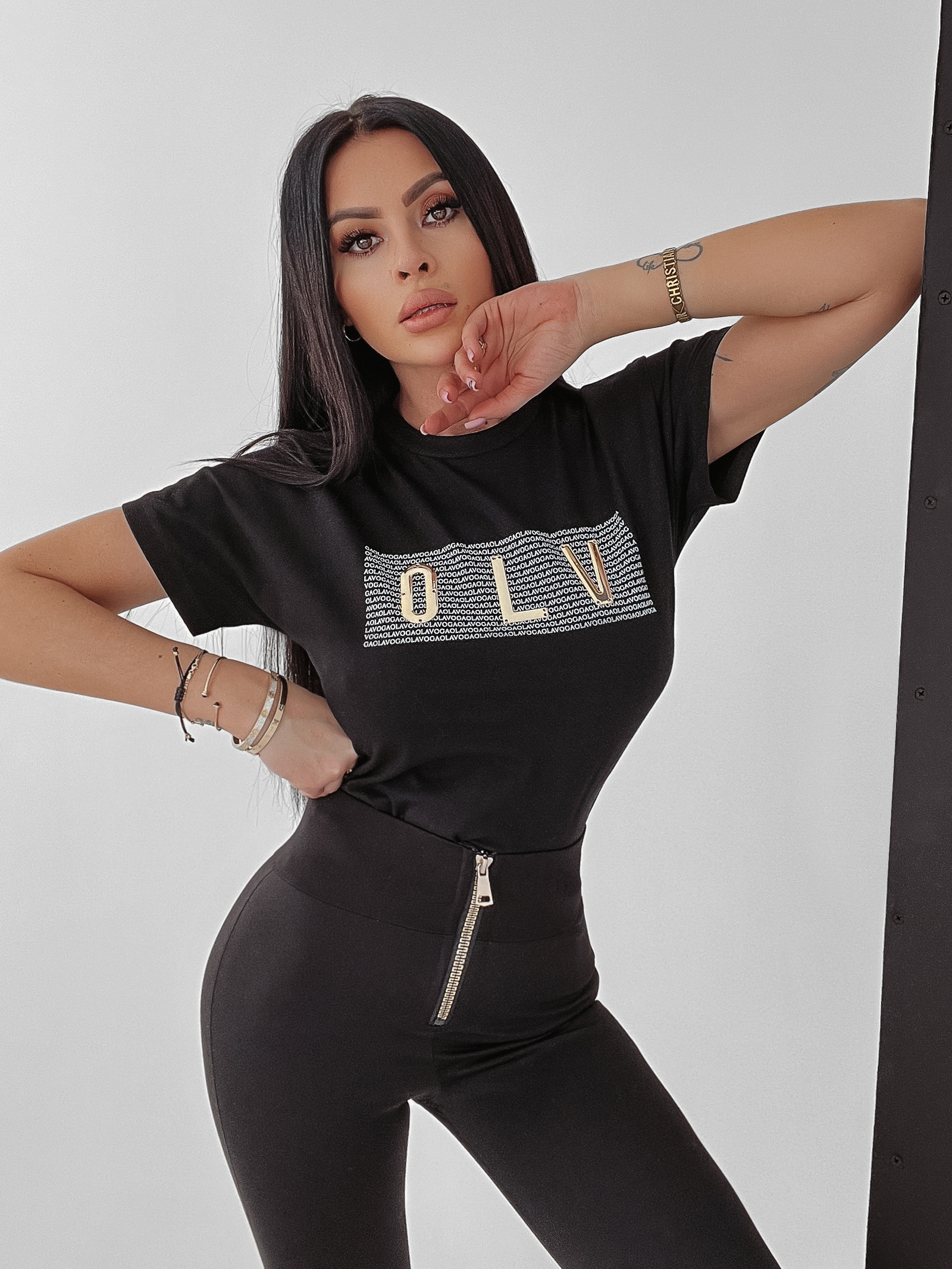 T-shirt bawełniany Betty Ola Voga czarny