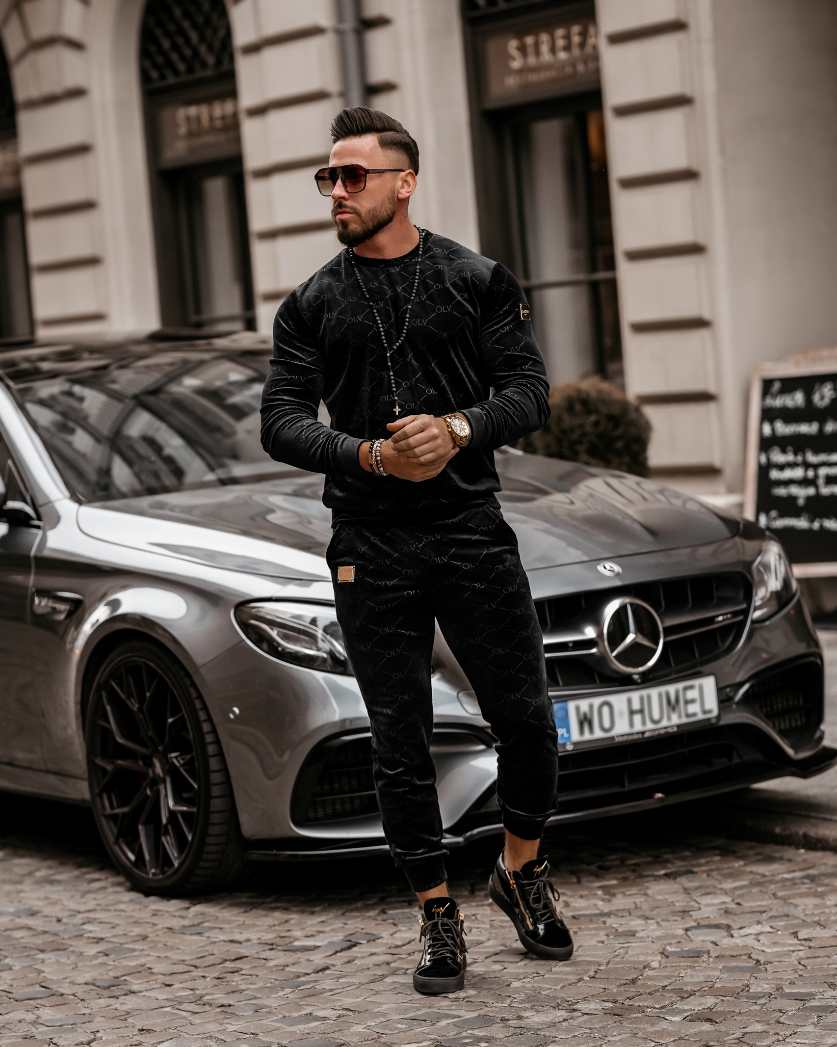 Komplet męski welurowy Erik Ola Voga czarny