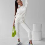 Komplet damski logowany Lilly Ola Voga ecru