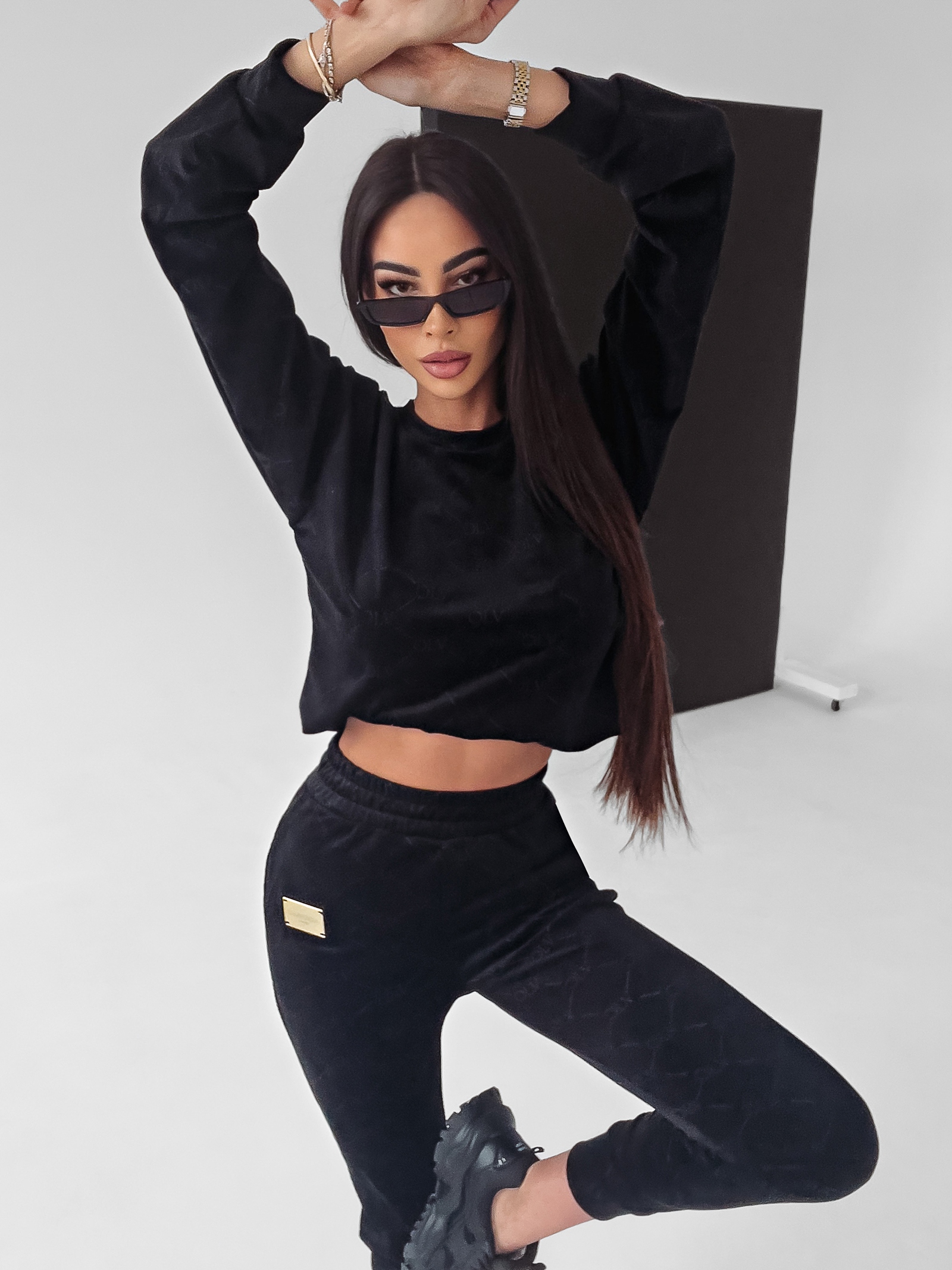 Komplet damski logowany Lilly Ola Voga czarny Komplet damski logowany Lilly Ola Voga czarny