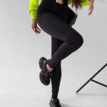 Legginsy połyskujące Judith Ola Voga czarne