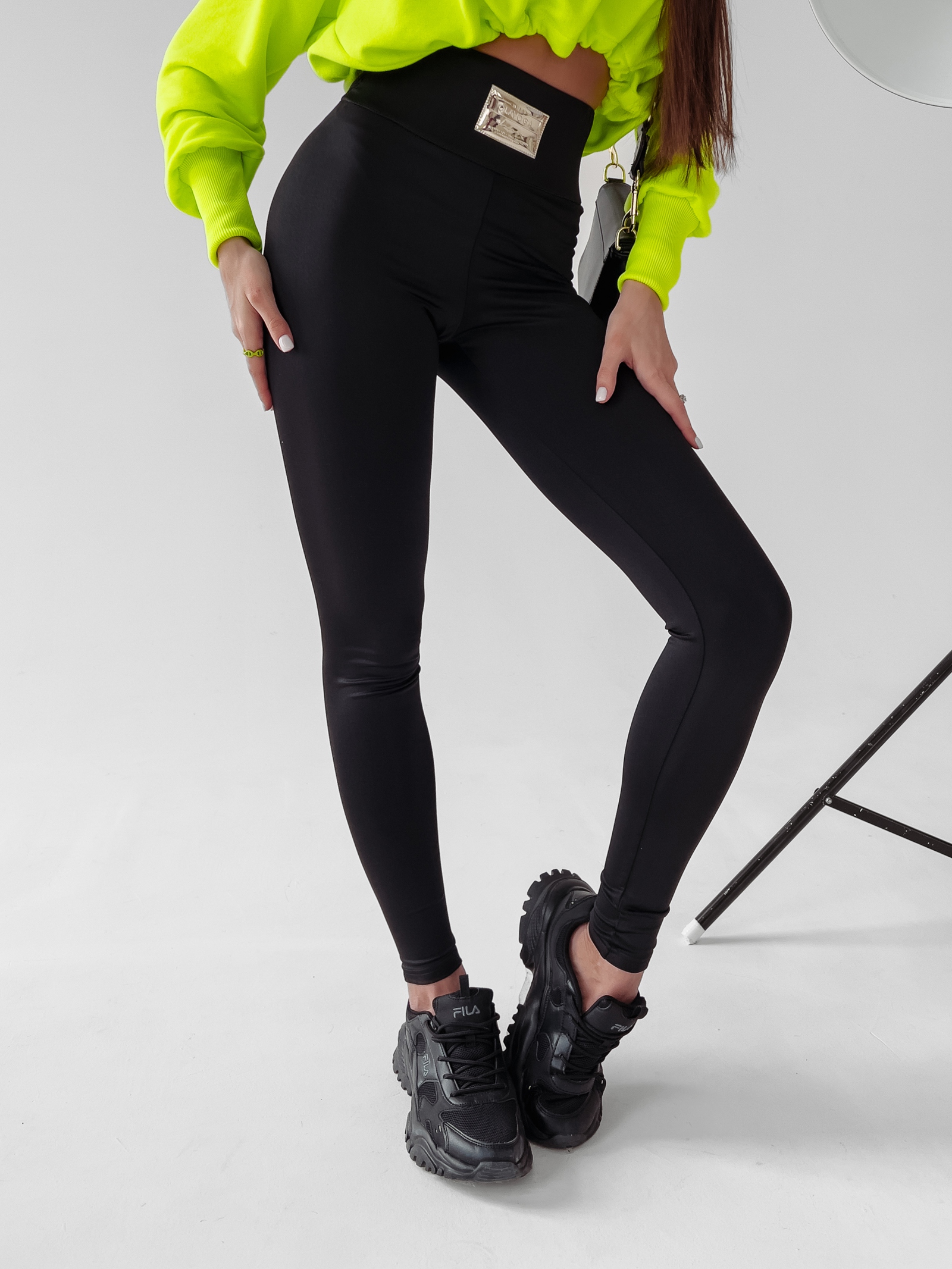 Legginsy połyskujące Judith Ola Voga czarne