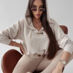 Bluza krótka z kapturem Marma Ola Voga beżowa