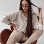 Bluza krótka z kapturem Marma Ola Voga beżowa