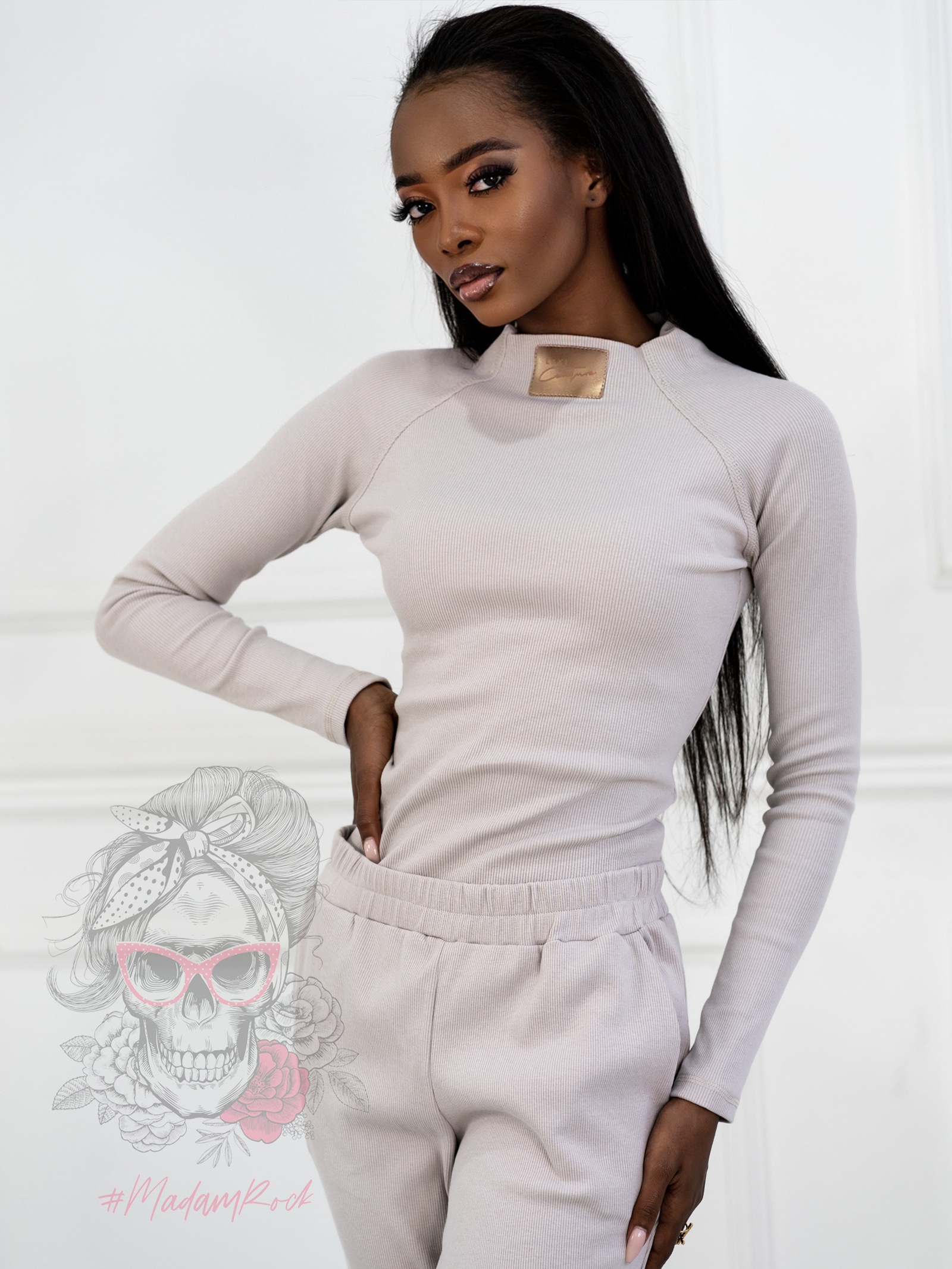 Komplet prążkowany Laki Sort beżowy piaskowy Komplet prążkowany Laki Sort beżowy piaskowy